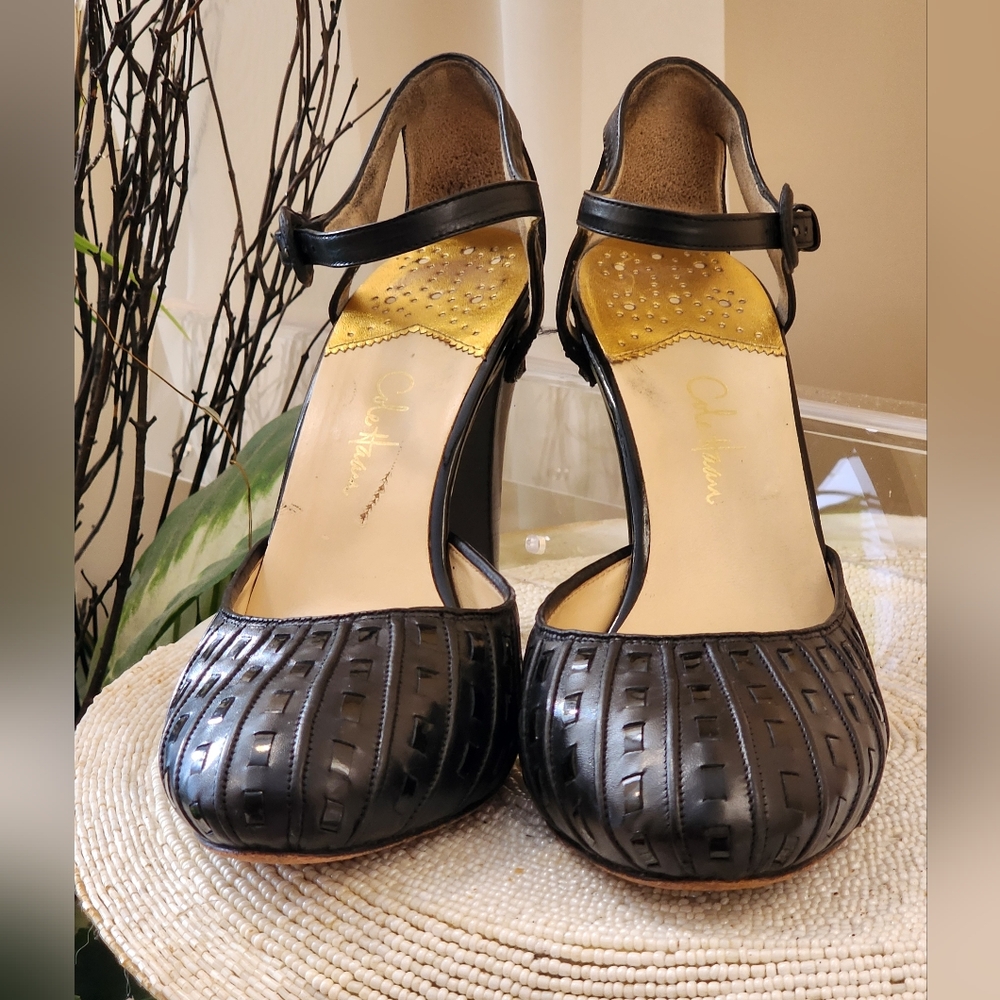 cole haan black  textured leather  heels women size 9B